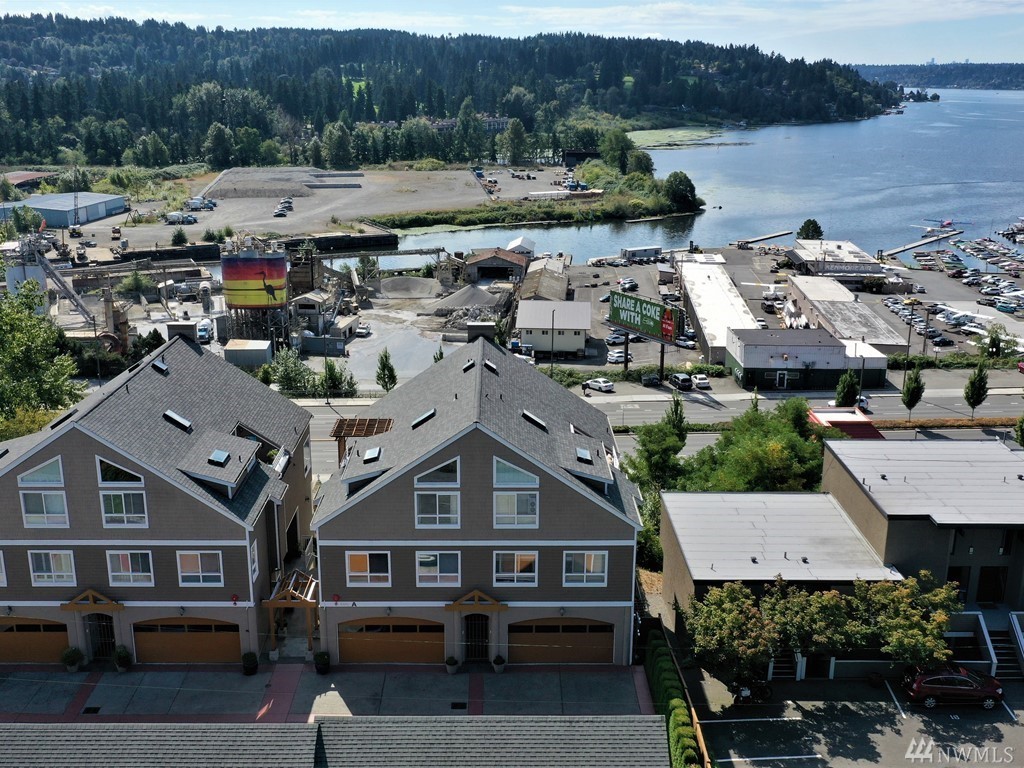 Sun Vista at Lake Pointe Condos For Sale at Sun Vista at Lake Pointe