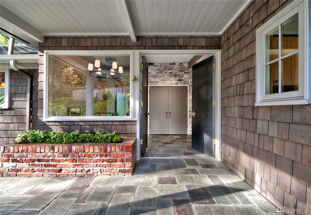 10204 SE 27th St Beaux Arts WA 98004 Beaux Arts Village WA 98004