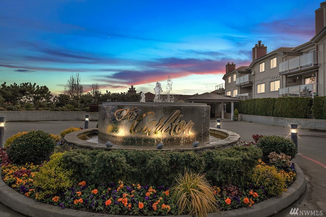 Sales activity for Carlton of Mercer Island Condo in Mercer Island