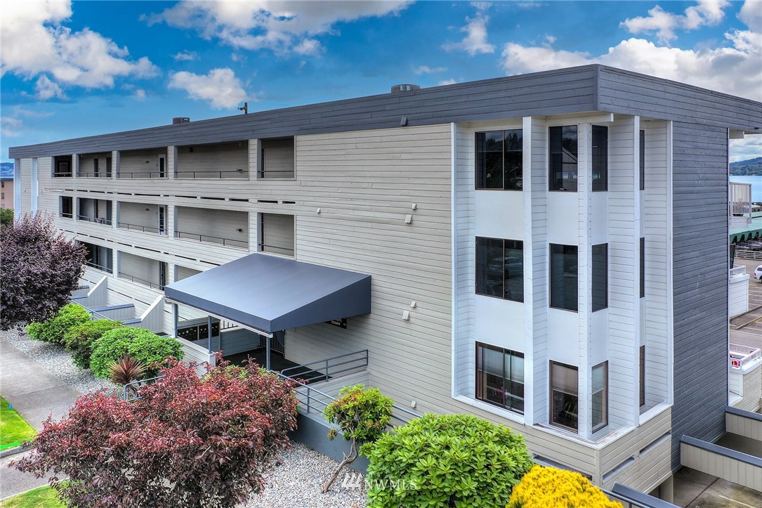 Portsider Condos For Sale at Portsider in Des Moines, WA Wicklund