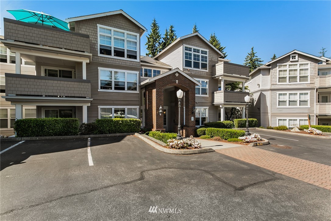 Sales activity for Montclair Condo in Edmonds