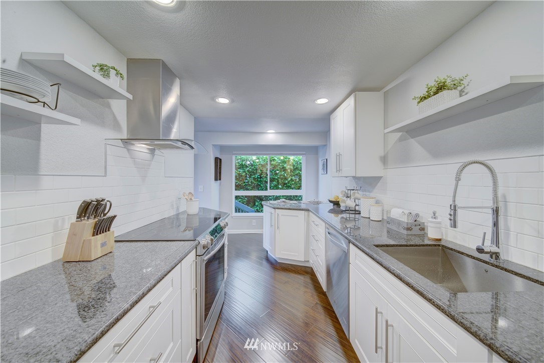 Edmonds Seacrest Condo, Edmonds, WA Condos For Sale