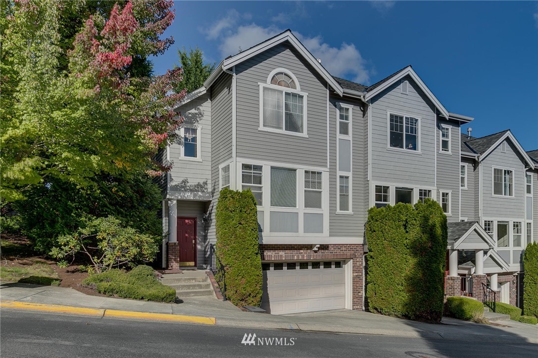 Hawthorne Condos For Sale at Hawthorne in Woodinville, WA Wicklund
