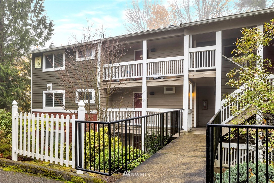 Horizon Village at Somerset Condo, Bellevue, WA Condos For Sale