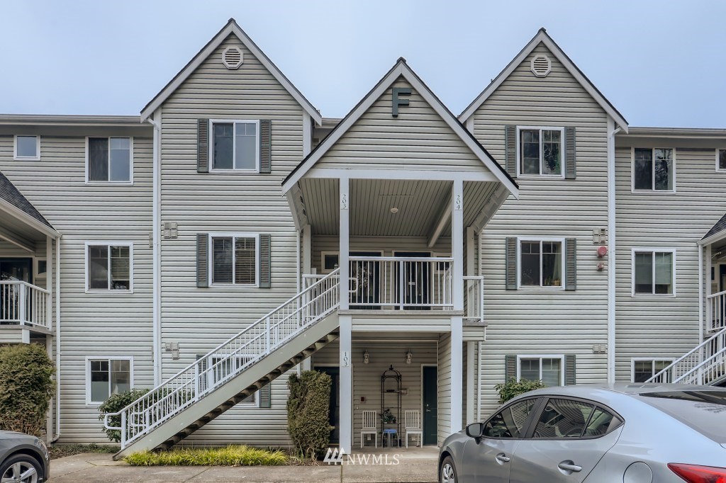 Sales activity for Emerald Pointe Condo in Auburn