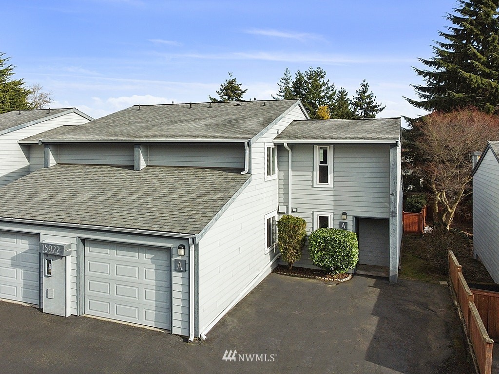 Candlewood Condos For Sale at Candlewood in Burien, WA Wicklund