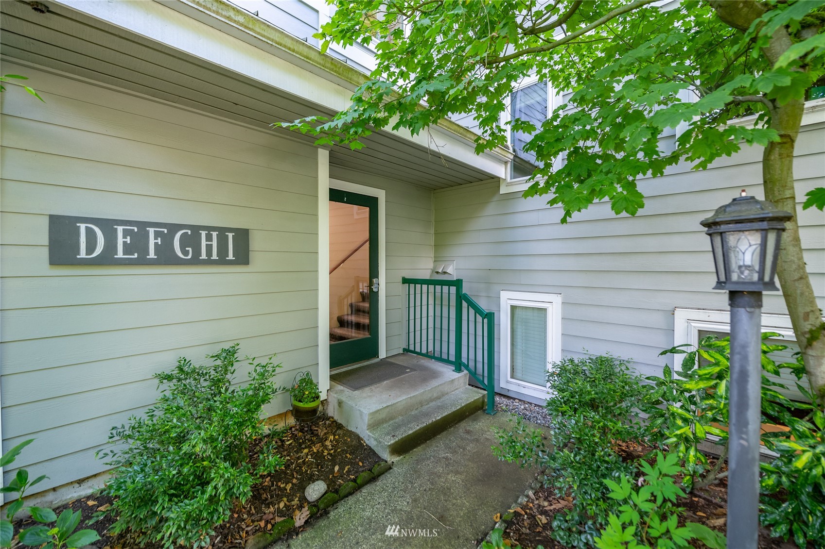 Candlewood Condos For Sale at Candlewood in Burien, WA Wicklund