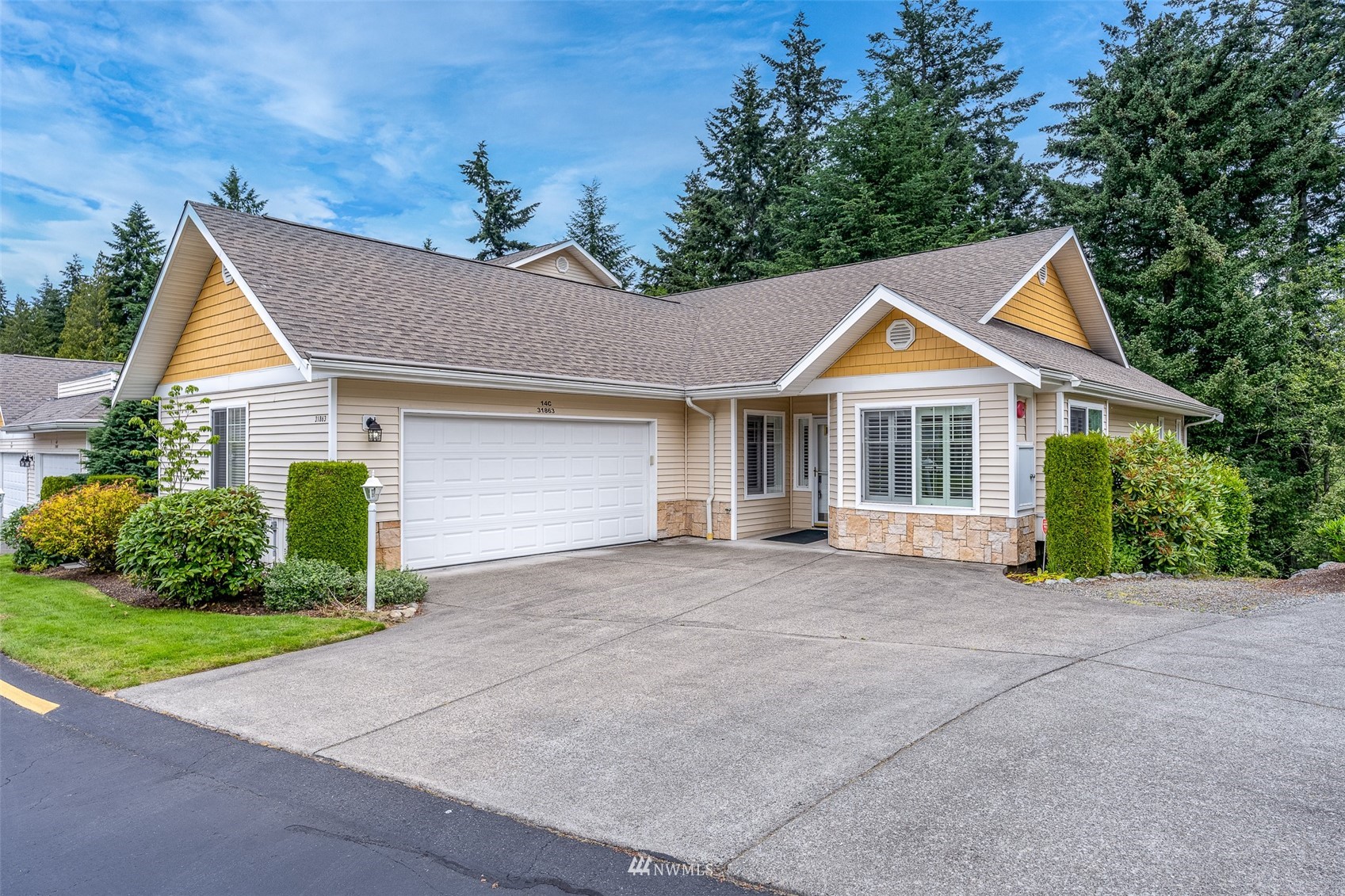 Palisades at Dash Point Condos For Sale at Palisades at Dash Point in