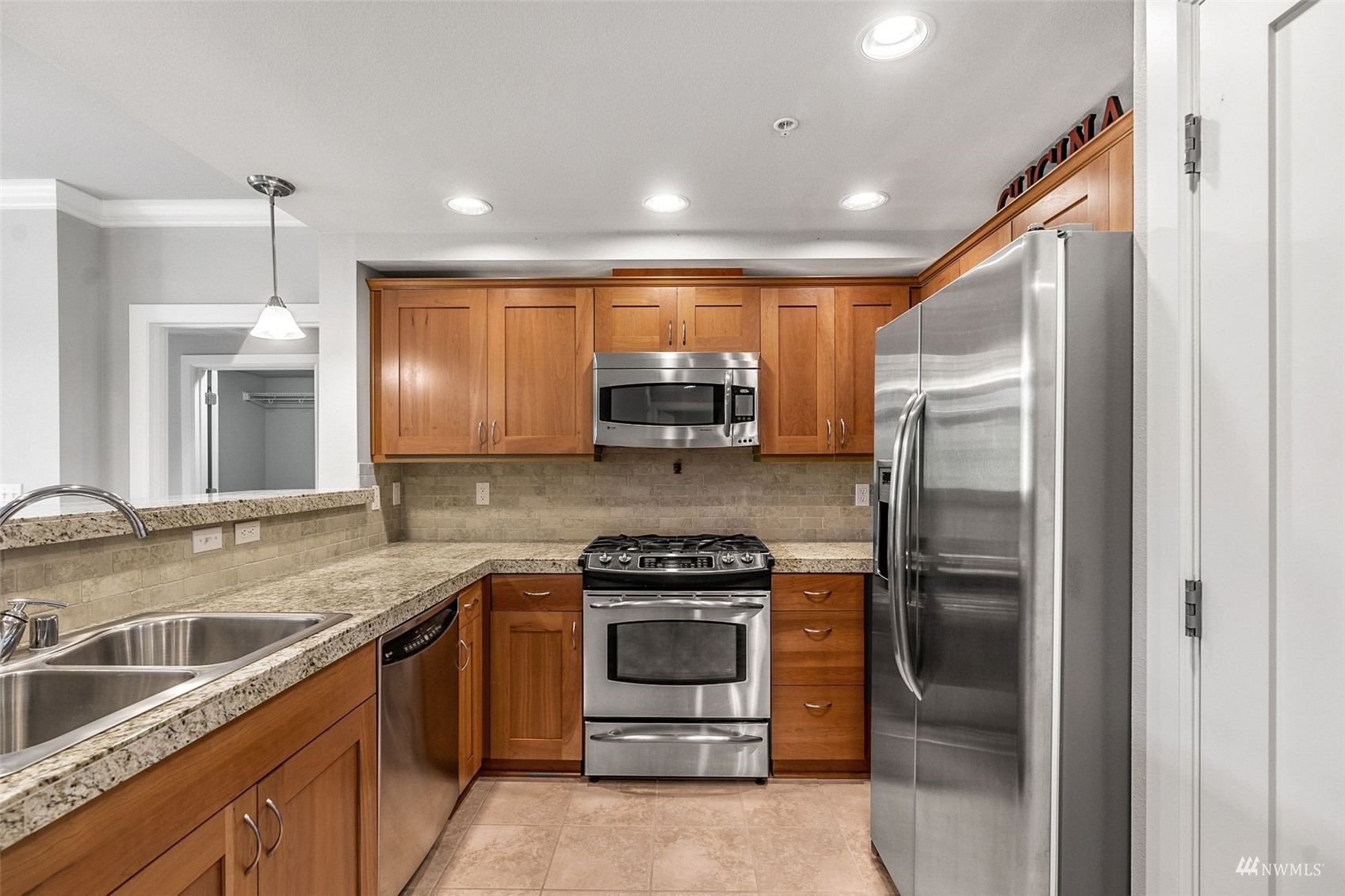 Mira Vida Condos For Sale at Mira Vida in Mill Creek, WA Wicklund