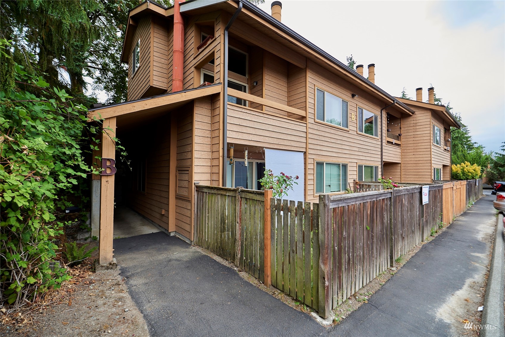 Valley View Condos For Sale at Valley View in Seattle, WA Wicklund