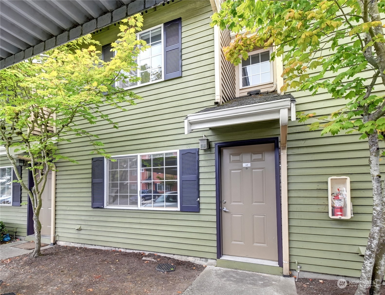 on Center, Everett, WA Townhouses & Townhomes For Sale