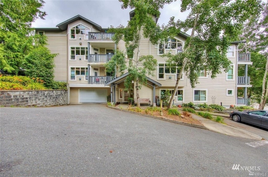 Stendall Place Townhomes and Townhouses For Sale at Stendall Place in