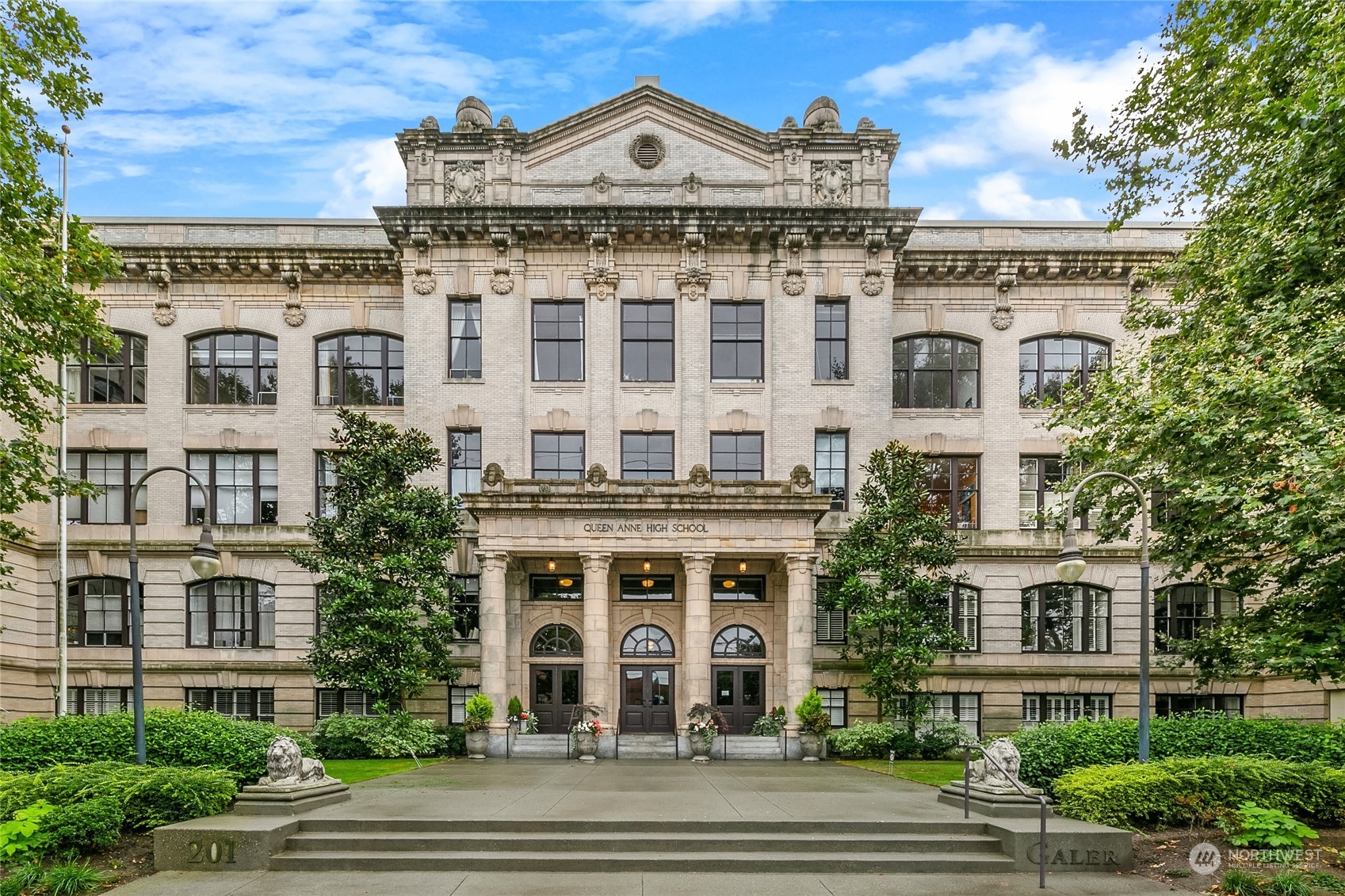 Queen Anne High School Condo, Seattle, WA Condos For Sale