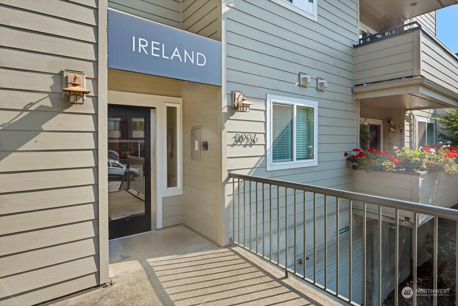 Ireland Condo, Seattle, WA Condos For Sale