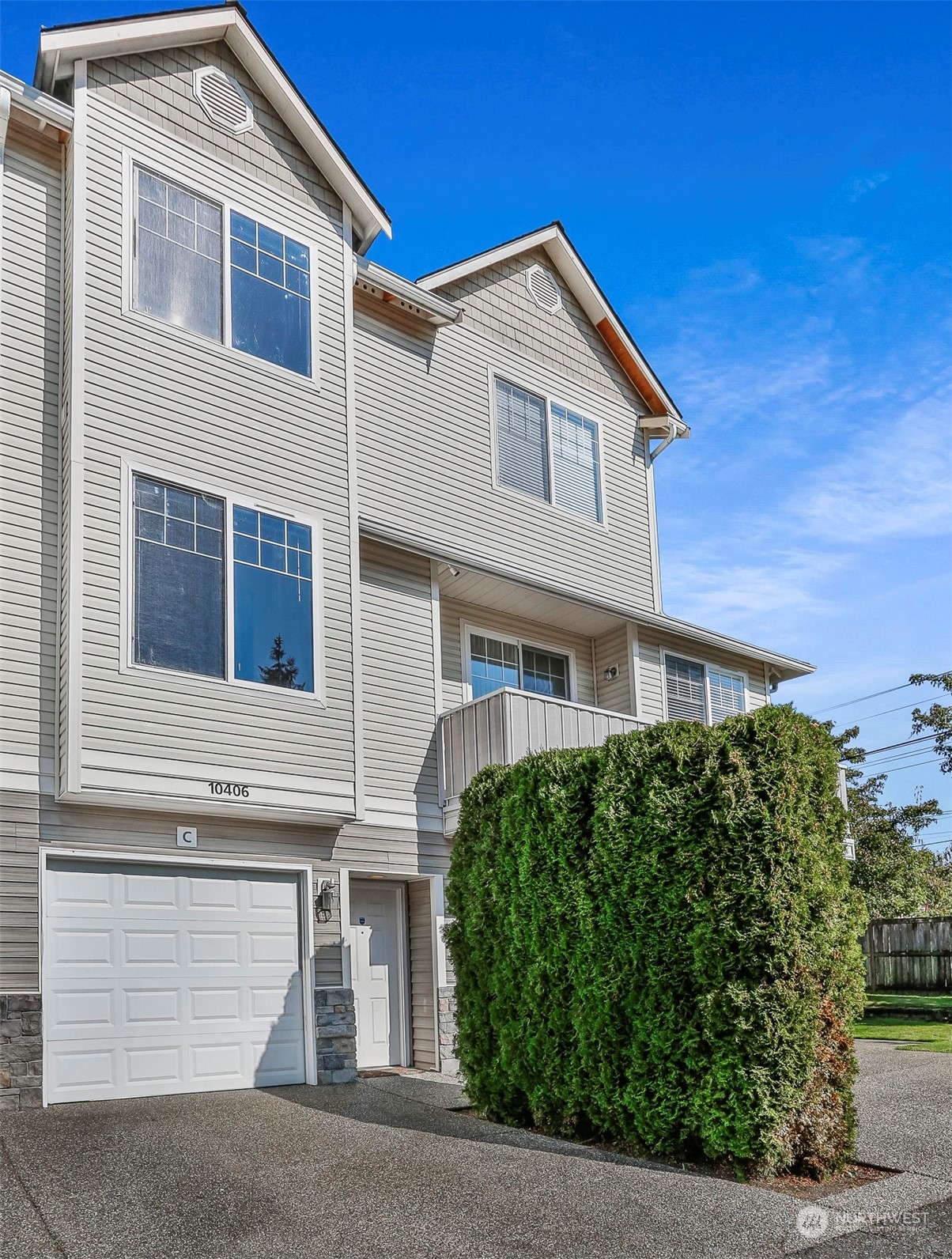 Quail Run, Everett, WA Townhouses & Townhomes For Sale