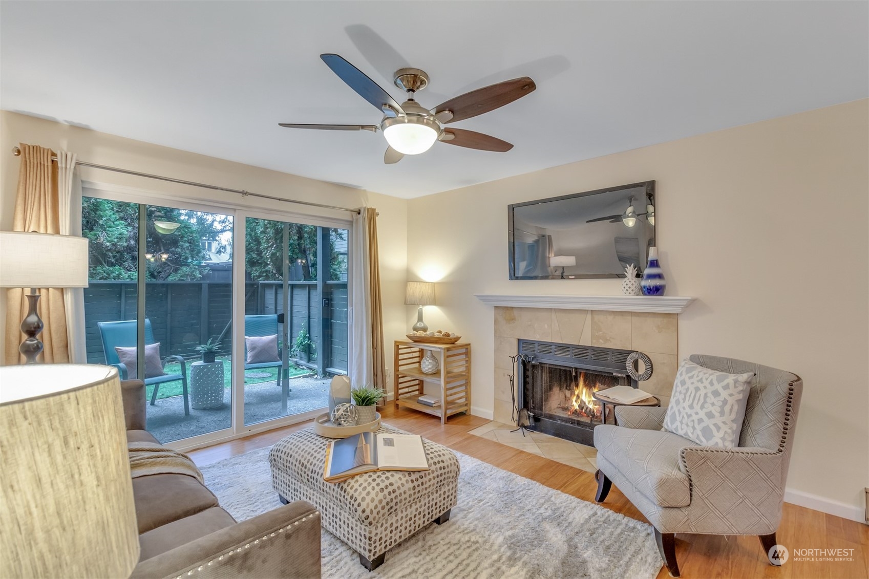 Cambridge Place Condos For Sale at Cambridge Place in Kirkland, WA Wicklund