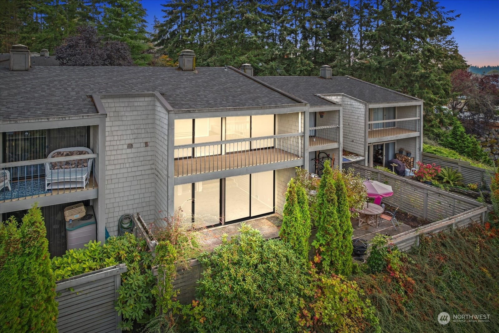 Lake Village Condos For Sale at Lake Village in Mountlake Terrace, WA