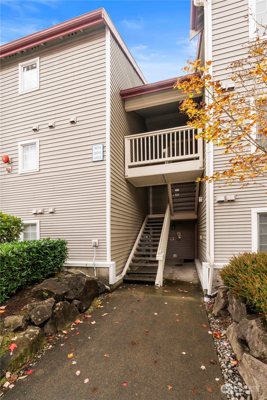 Lake Meridian Ridge Condo, Kent, WA Condos For Sale