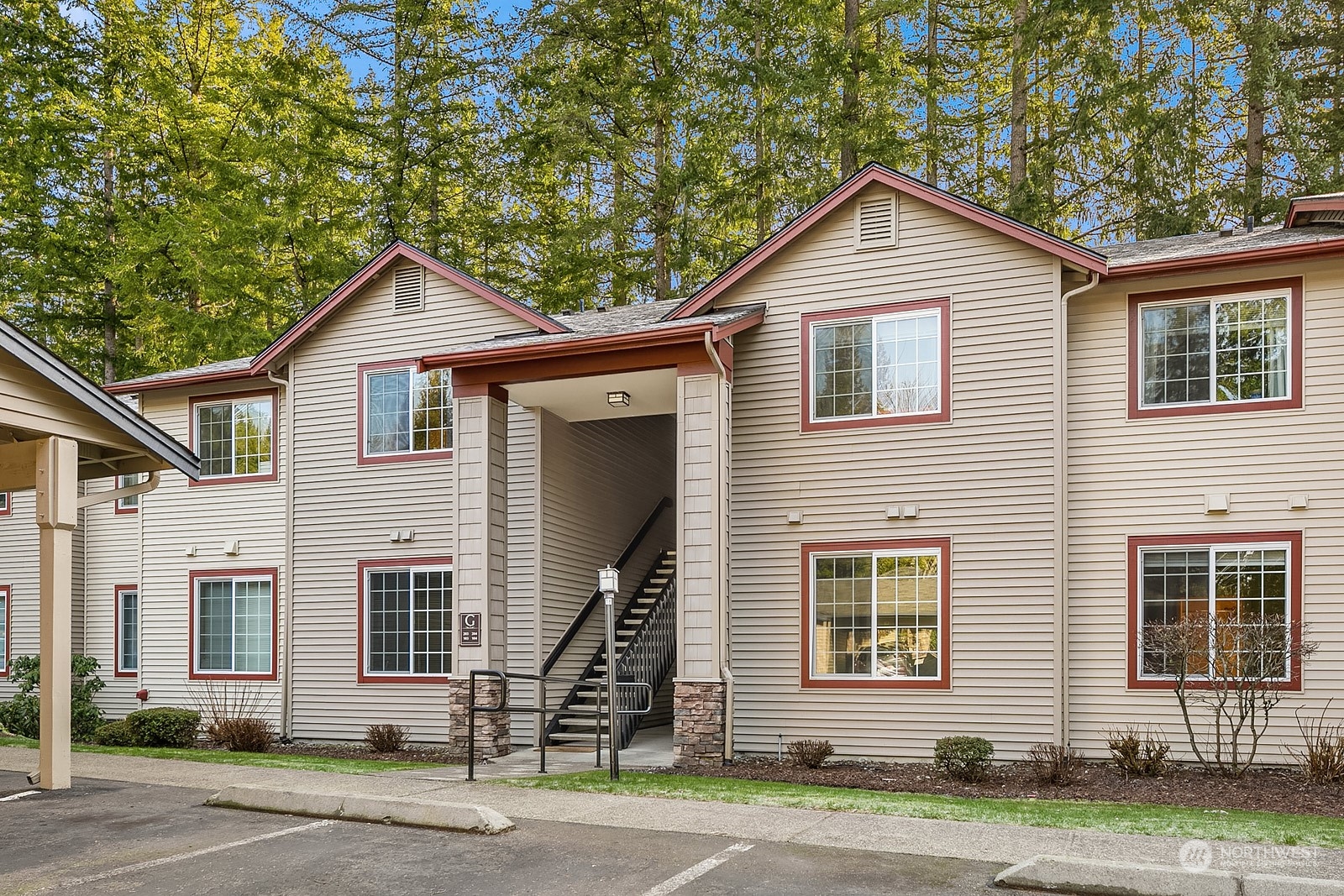 Tanglewood at Klahanie - Condos For Sale at Tanglewood at Klahanie in