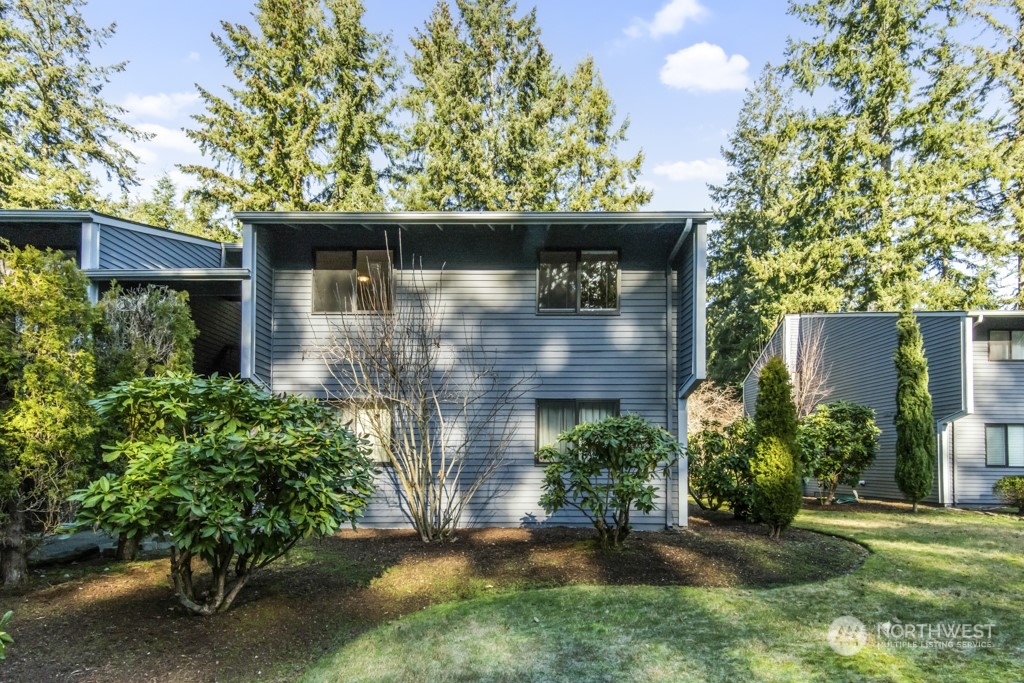 Grandview Square Townhomes and Townhouses For Sale at Grandview