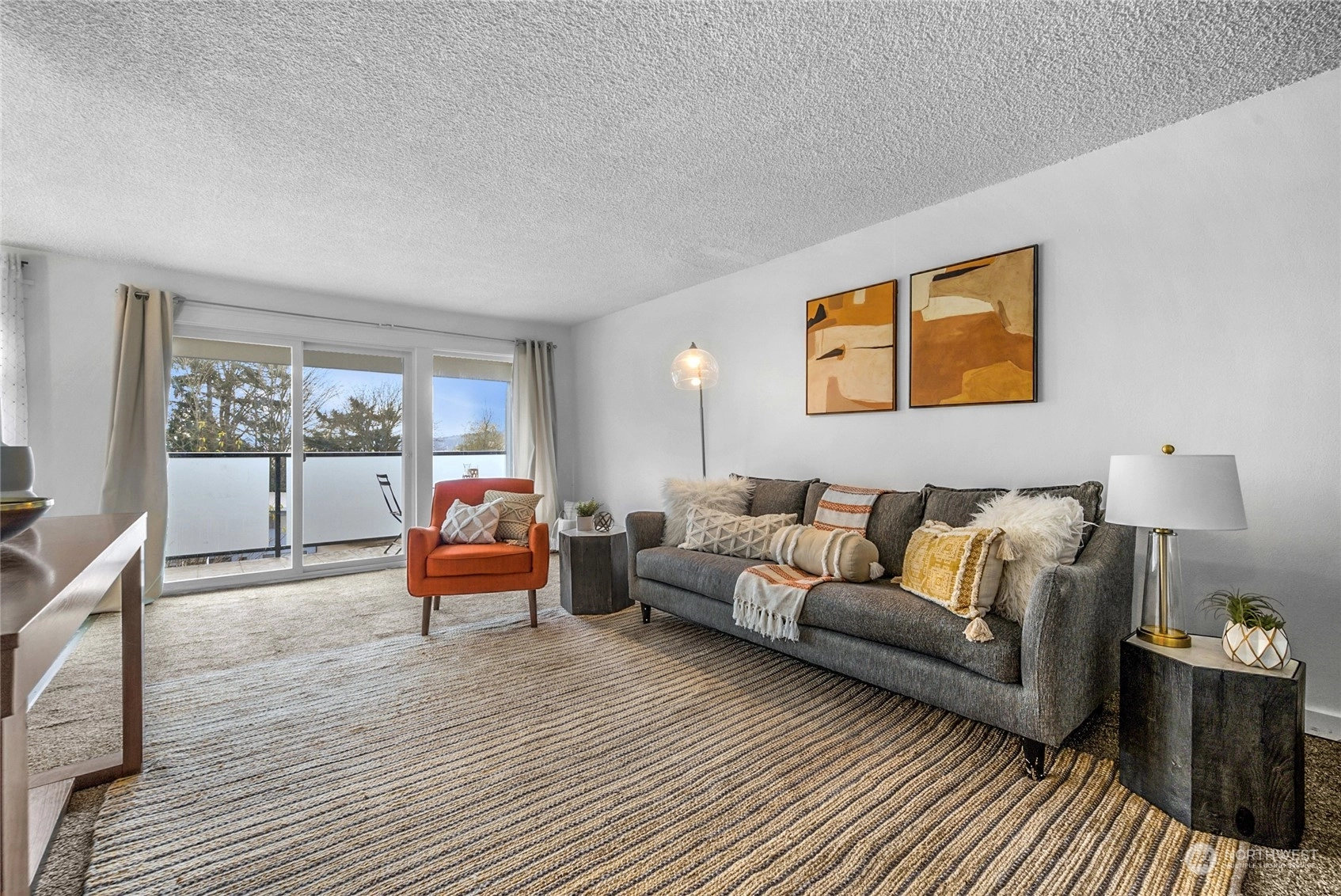 Canyon Estates Condos For Sale at Canyon Estates in Tukwila, WA