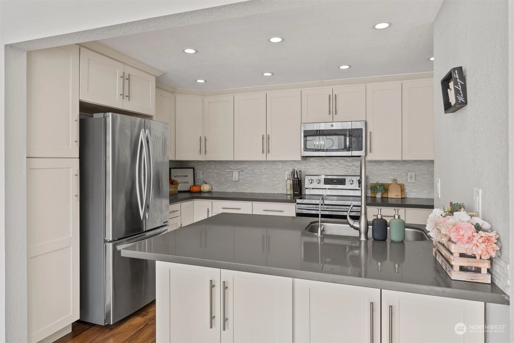 Mercer Island, WA Condos For Sale