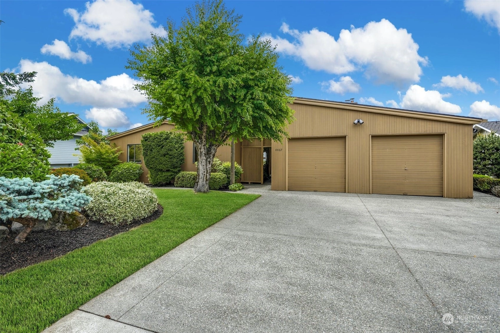 Sales activity for Somerset in Bellevue Wicklund