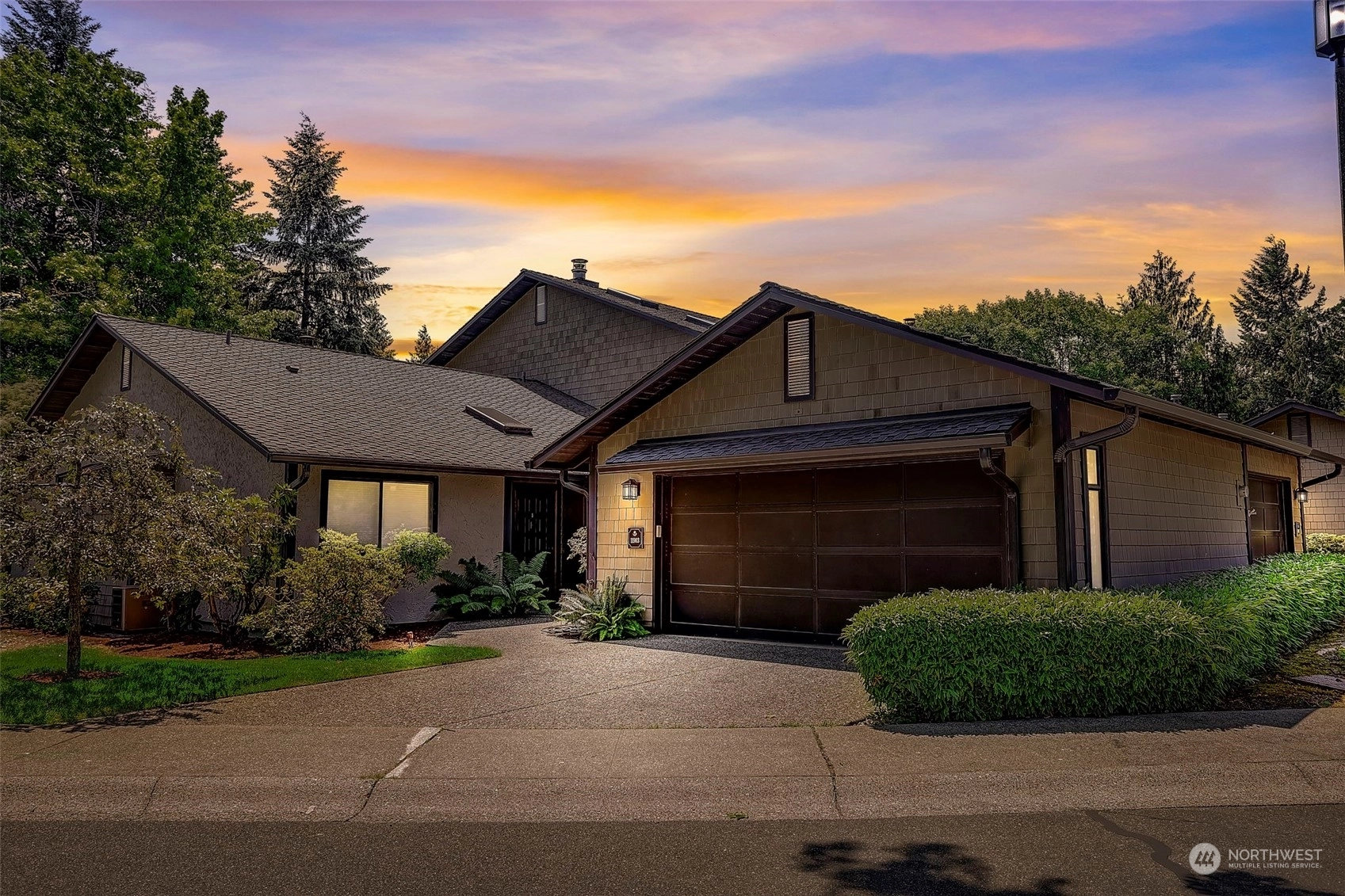 Stendall Place Townhomes and Townhouses For Sale at Stendall Place in