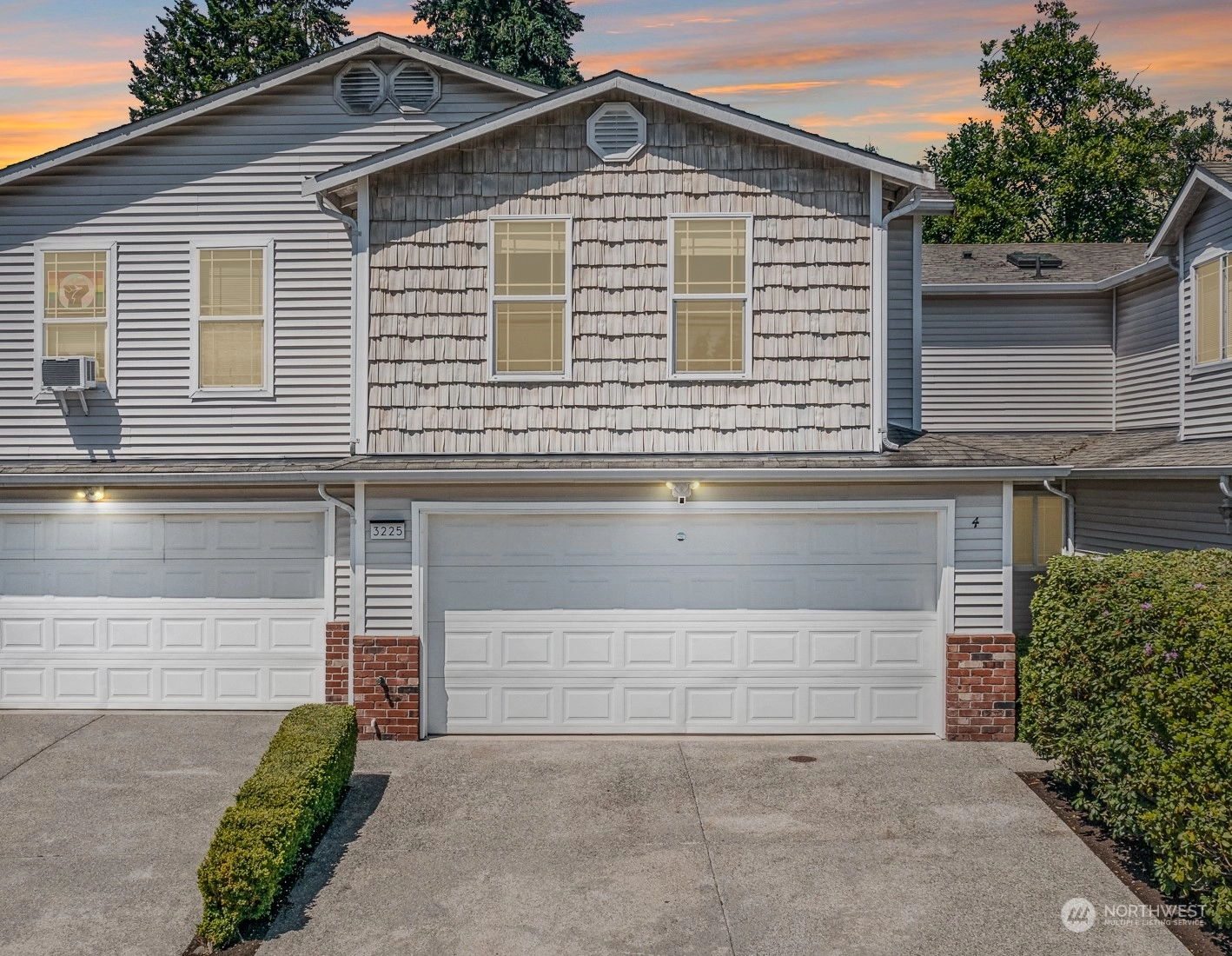 The Arbor at Admiralty Townhomes and Townhouses For Sale at The Arbor