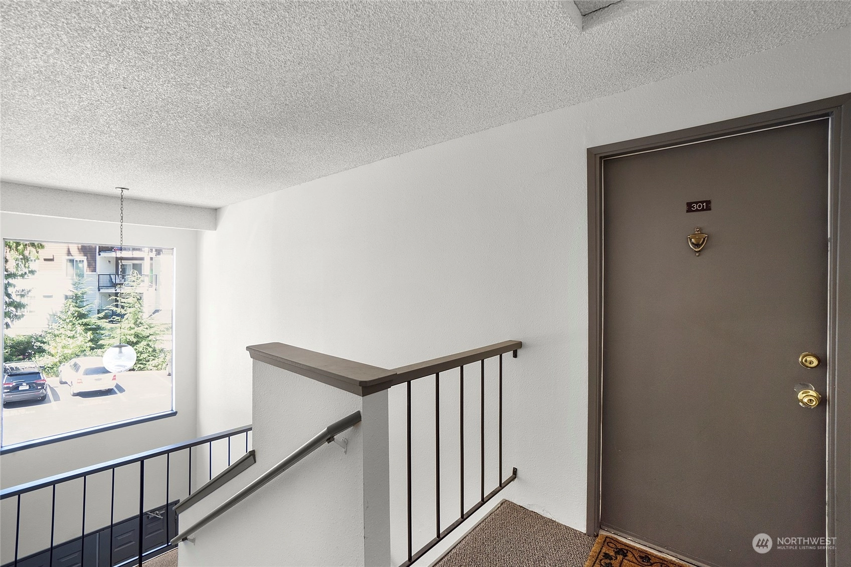 Sammamish Bluffs Condos For Sale at Sammamish Bluffs in Issaquah, WA