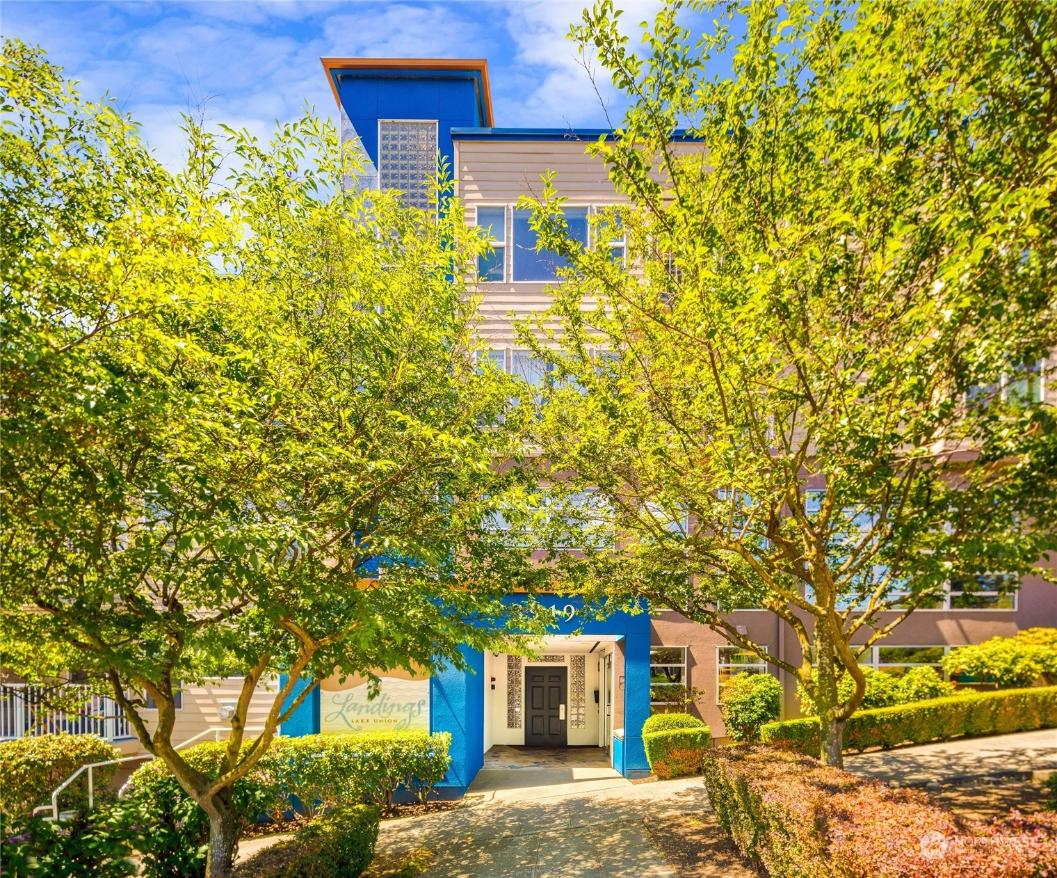 Landings Lake Union Condos For Sale at Landings Lake Union in Seattle