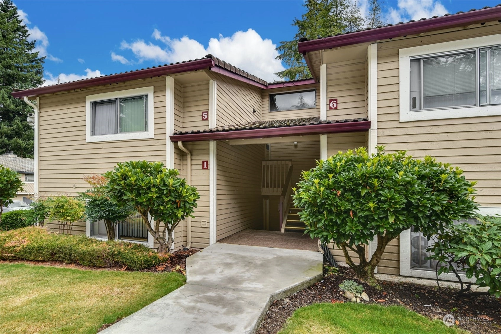 Fairway Greens Condos For Sale at Fairway Greens in Renton, WA Wicklund