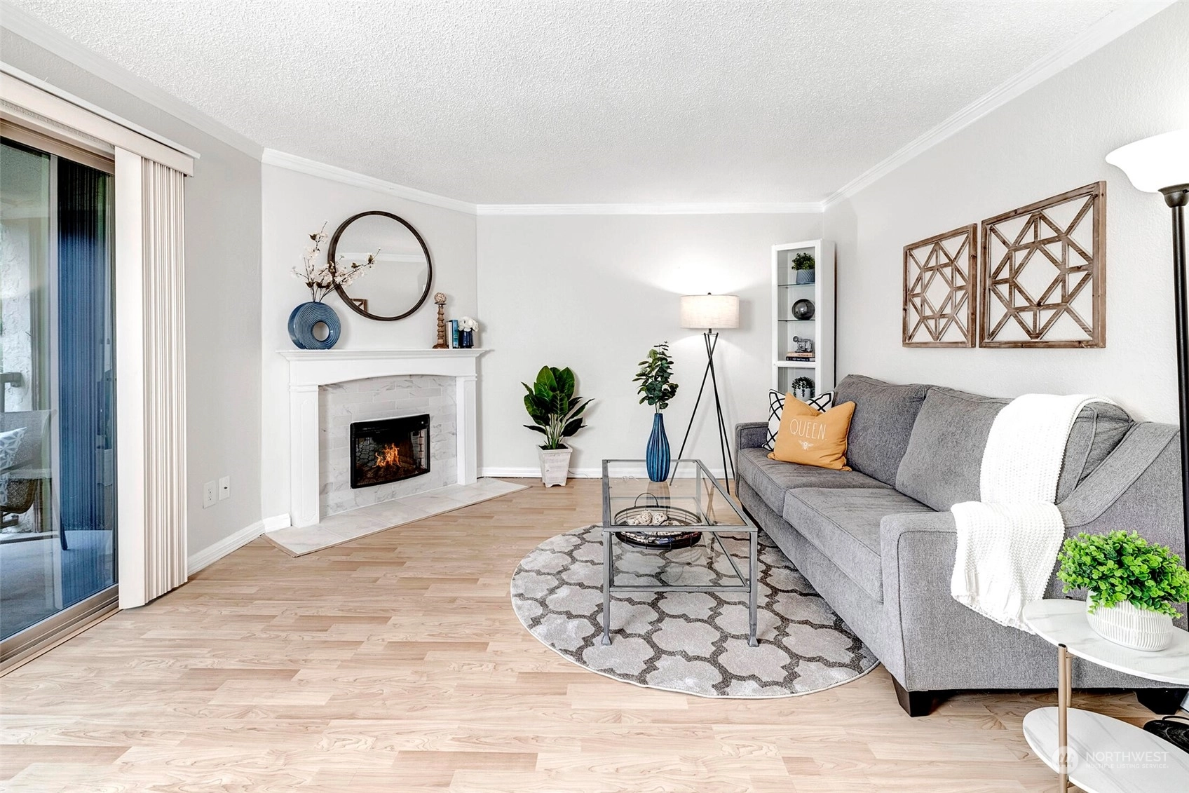 Kingsgate Ridge Manor Condos For Sale at Kingsgate Ridge Manor in Kirkland, WA Wicklund