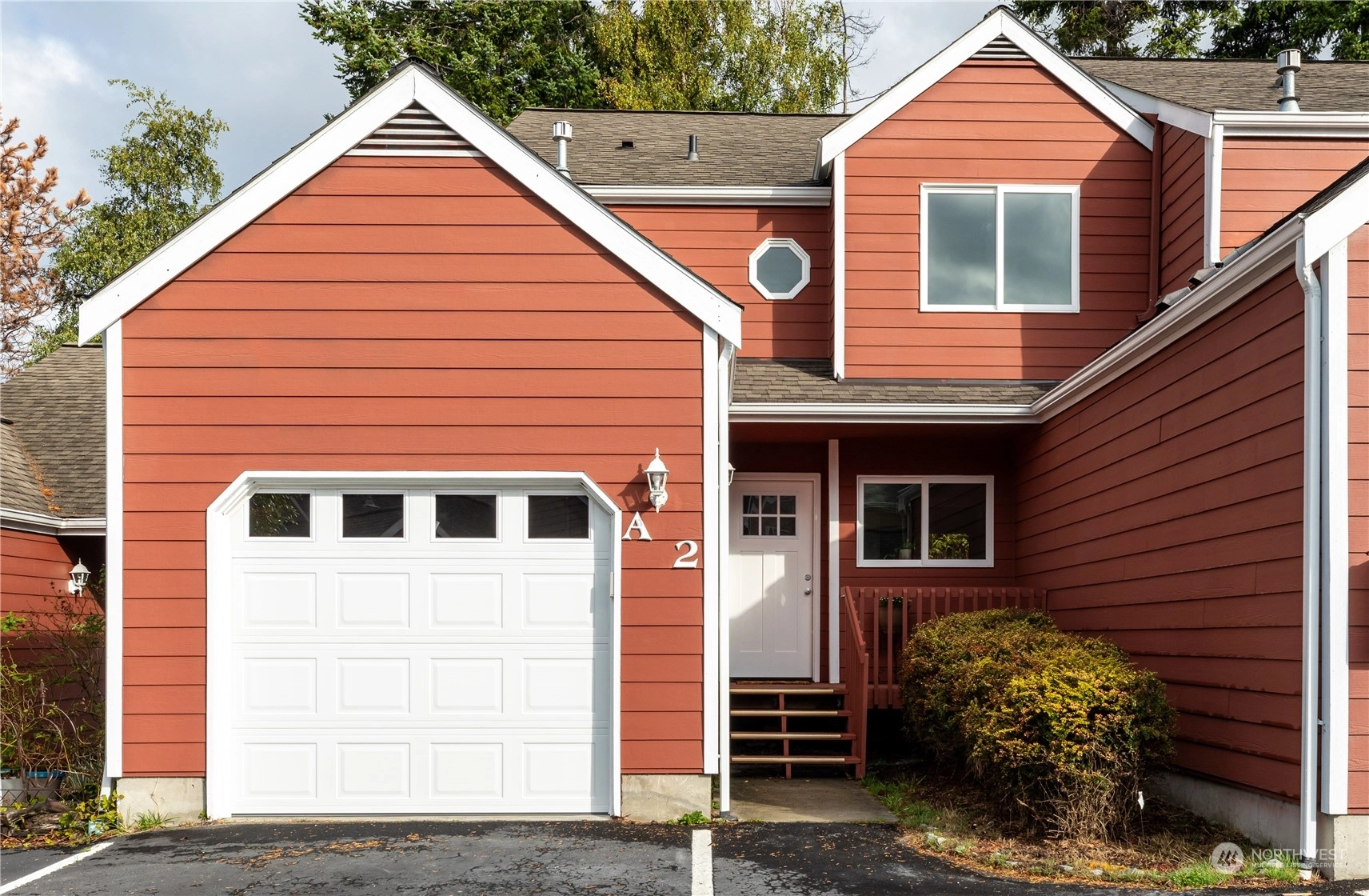 Birch Tree Townhomes and Townhouses For Sale at Birch Tree in Oak