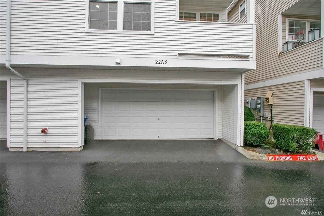 Highland Parc Condos For Sale at Highland Parc in Sammamish, WA