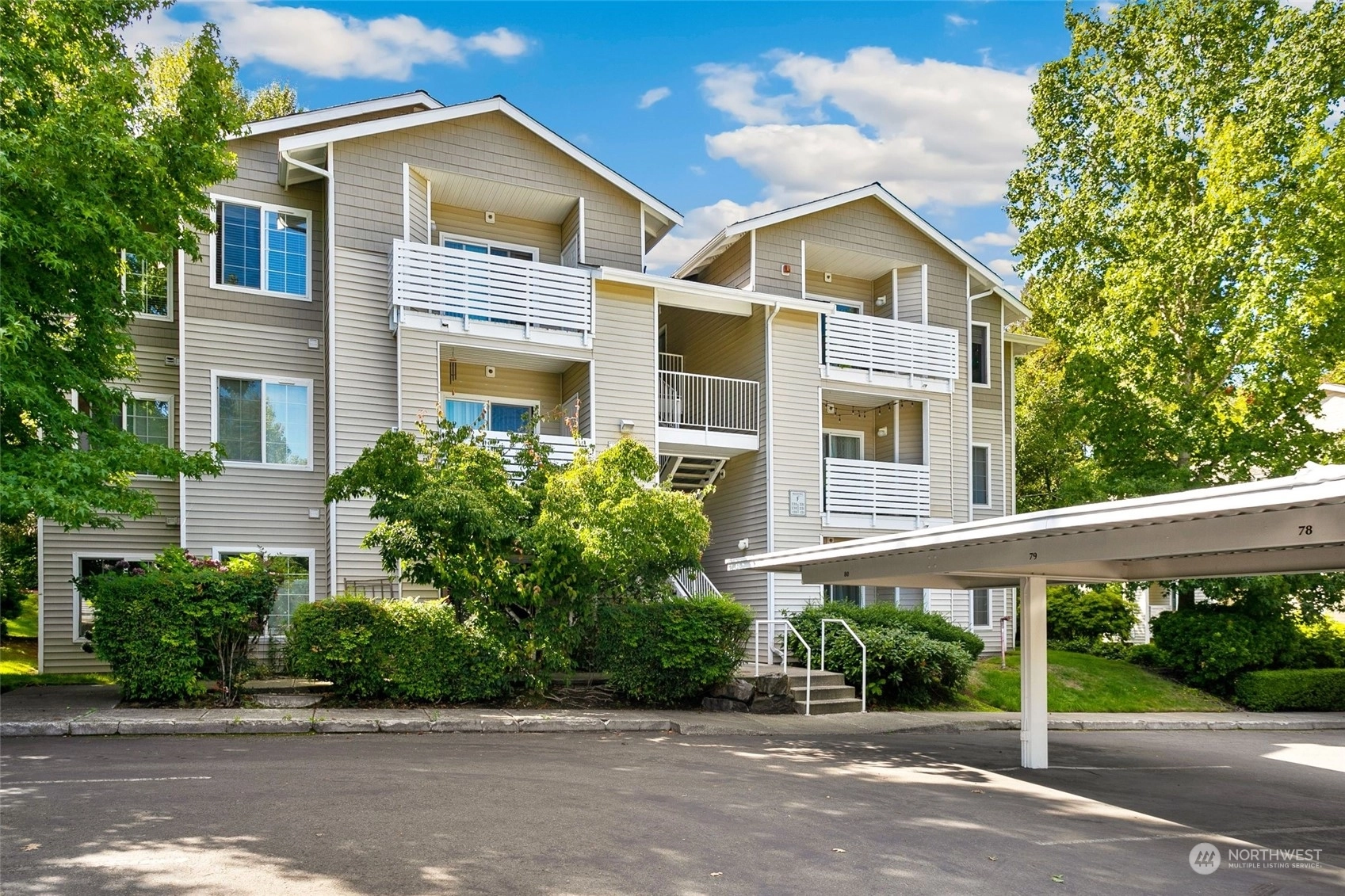 Bokara by the Lake Condos For Sale at Bokara by the Lake in Renton