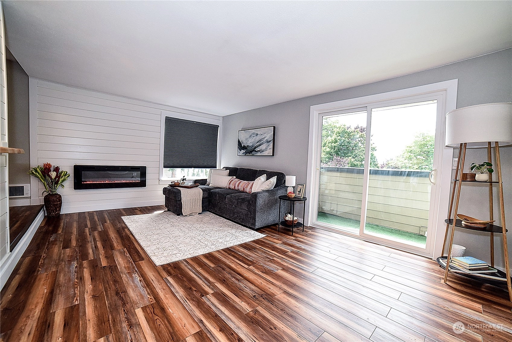 Northridge Village Condos For Sale at Northridge Village in Shoreline