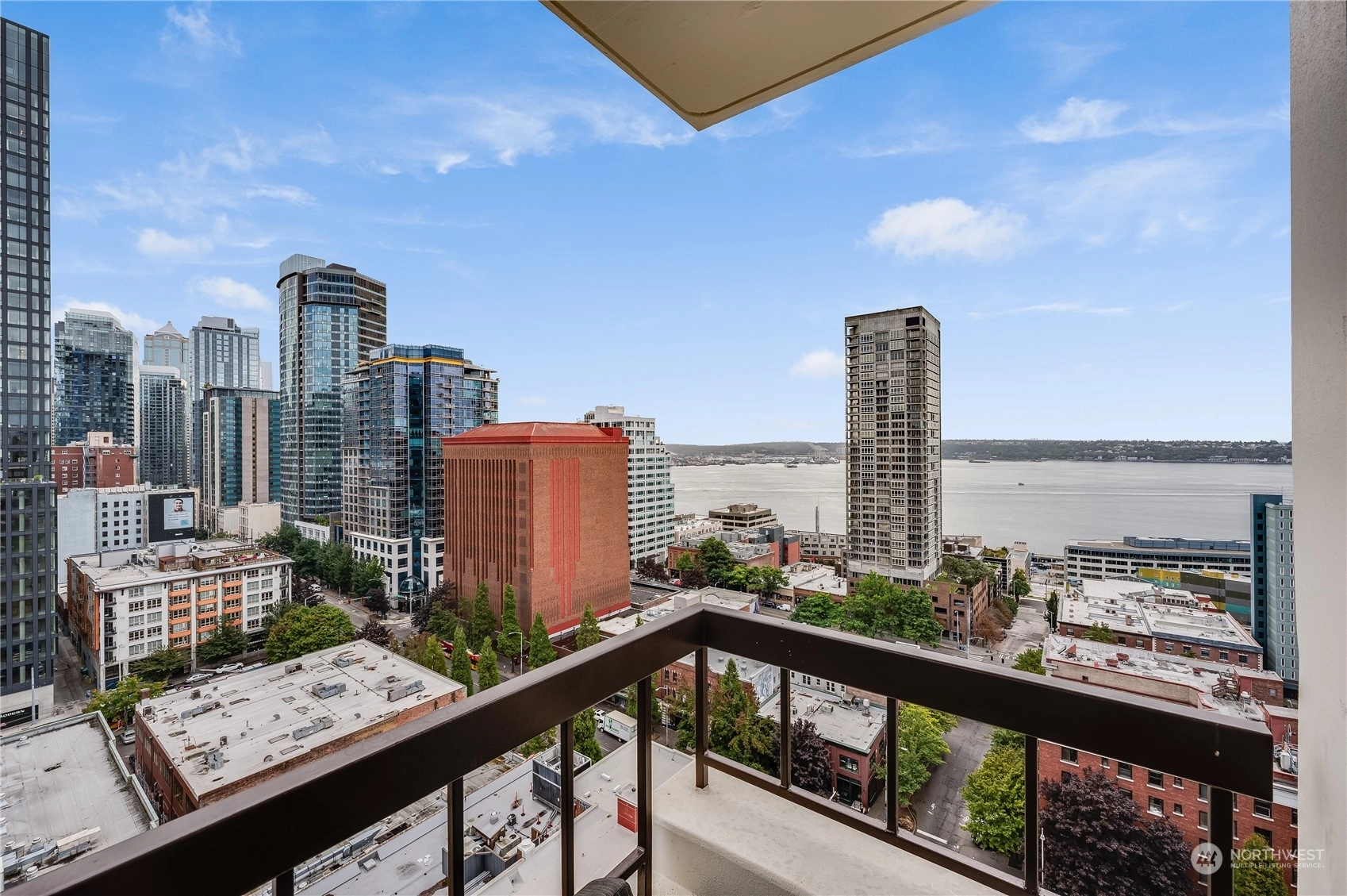 Grandview Condos For Sale at Grandview in Seattle, WA Wicklund