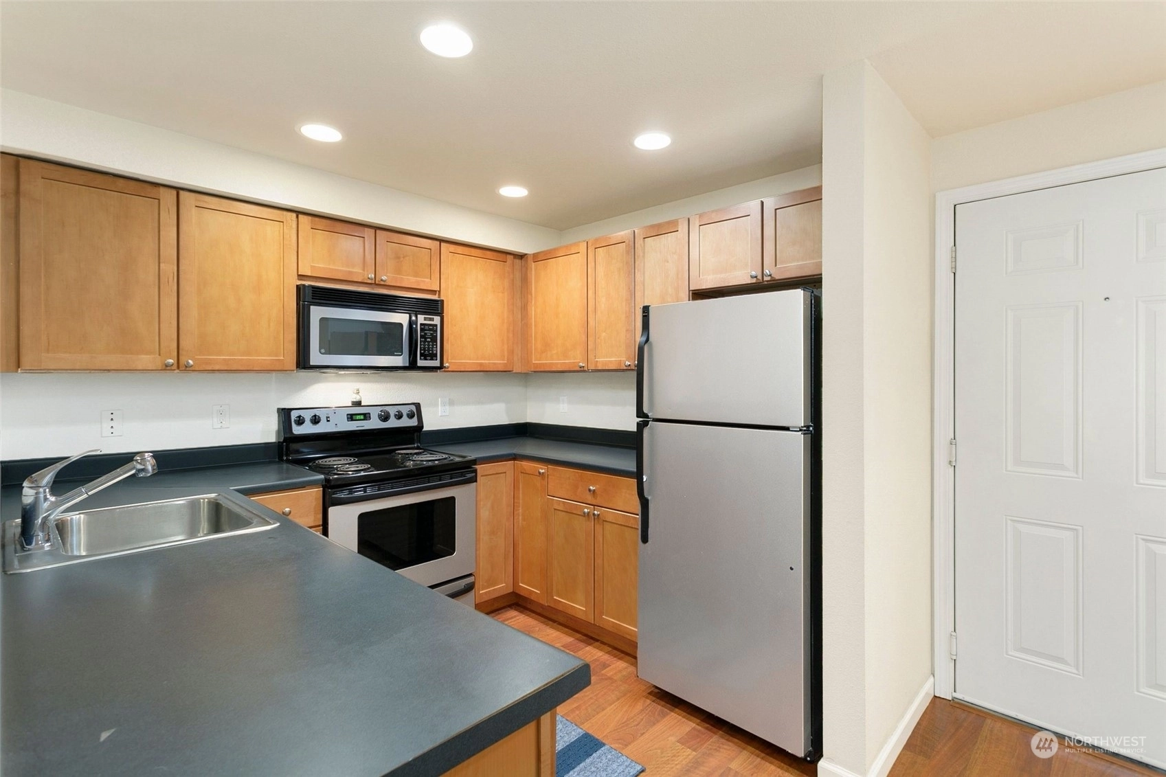 Aspen Grove Condos For Sale at Aspen Grove in Kent, WA Wicklund