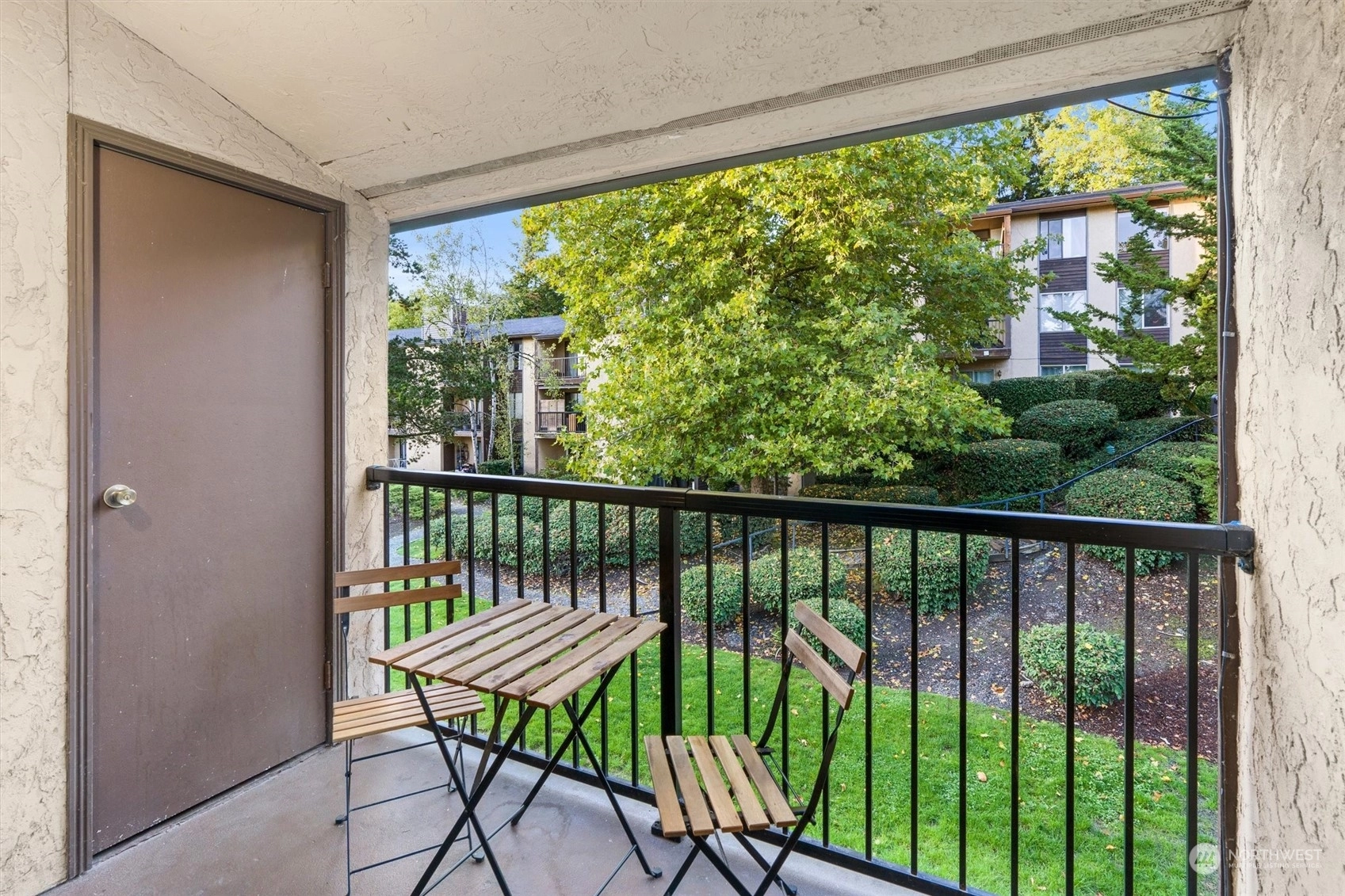 Kingsgate Ridge Manor Condos For Sale at Kingsgate Ridge Manor in