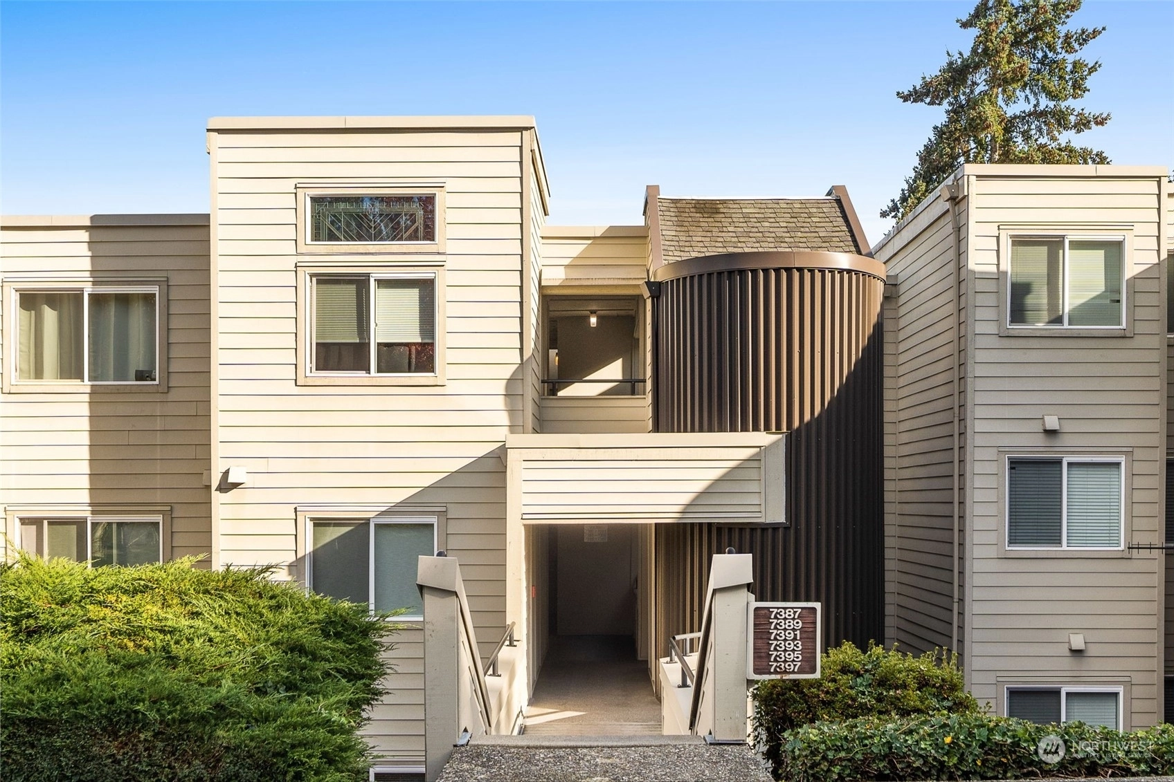 Knollwood Condos For Sale at Knollwood in Redmond, WA Wicklund