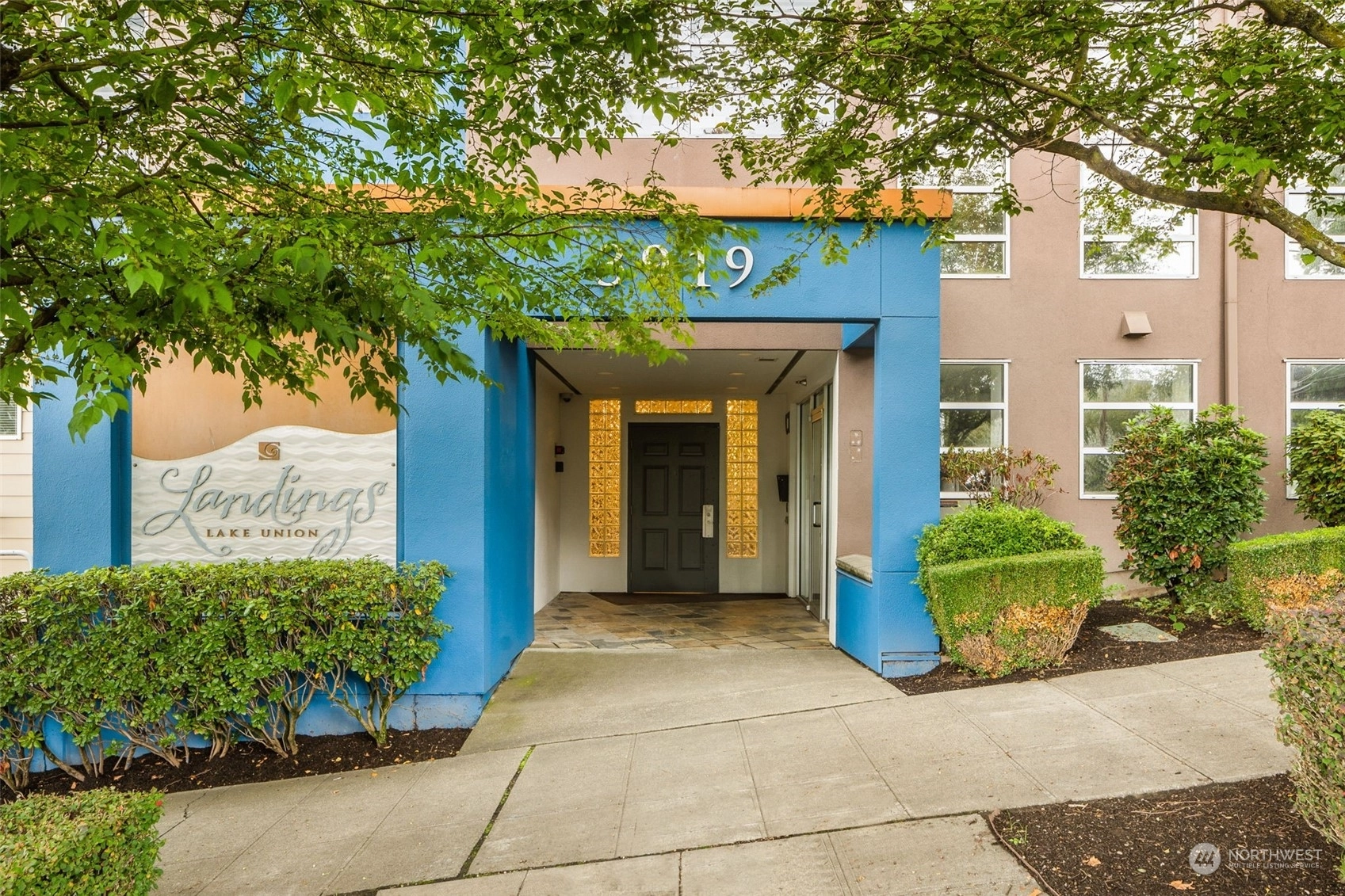 Landings Lake Union Condos For Sale at Landings Lake Union in Seattle