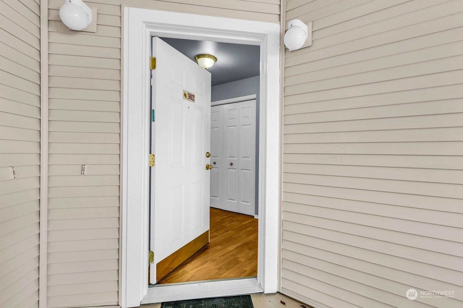 Autumn Brook Condos For Sale at Autumn Brook in Everett, WA Wicklund