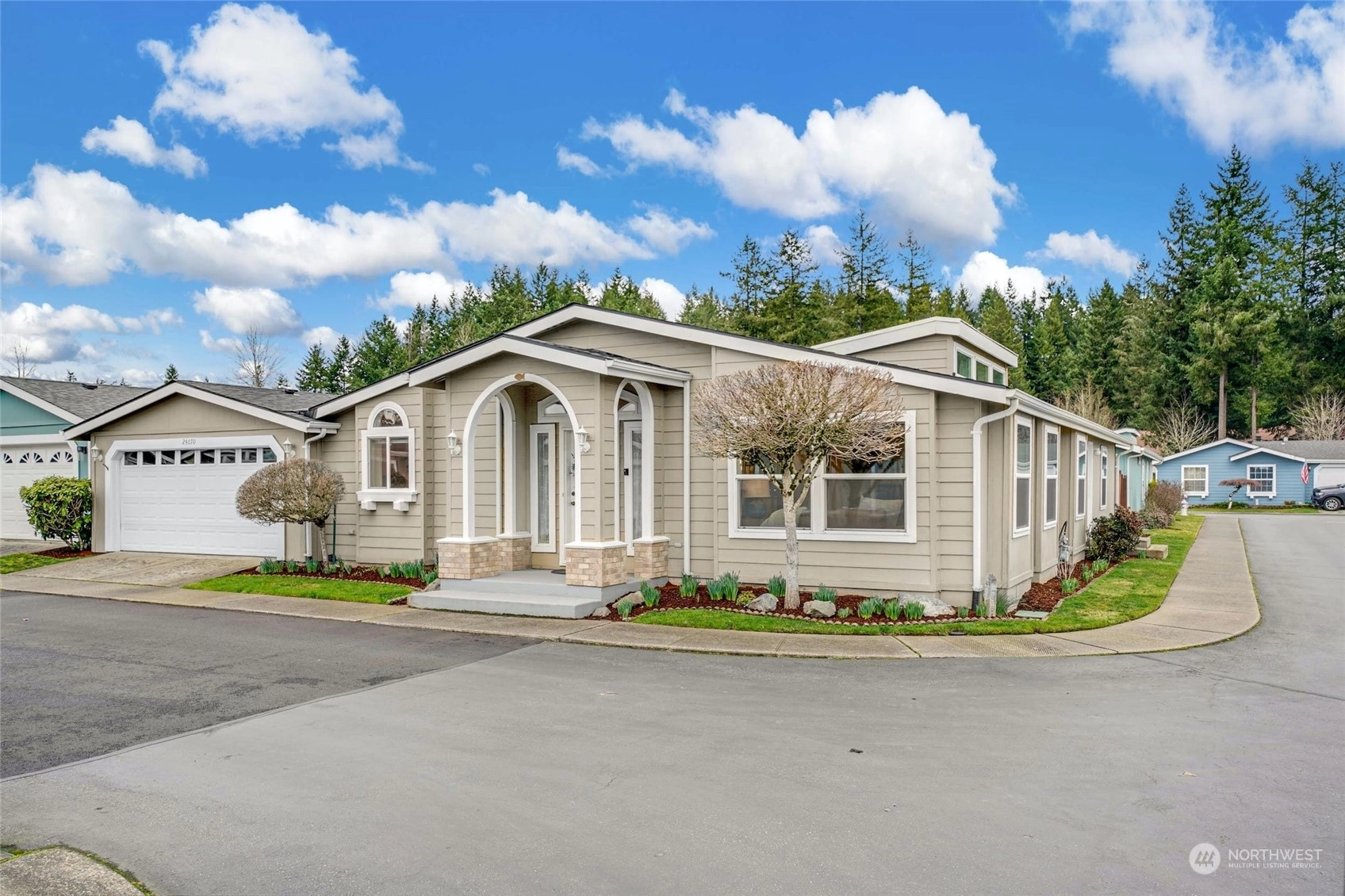 Lake Wilderness Villa Condos For Sale at Lake Wilderness Villa in