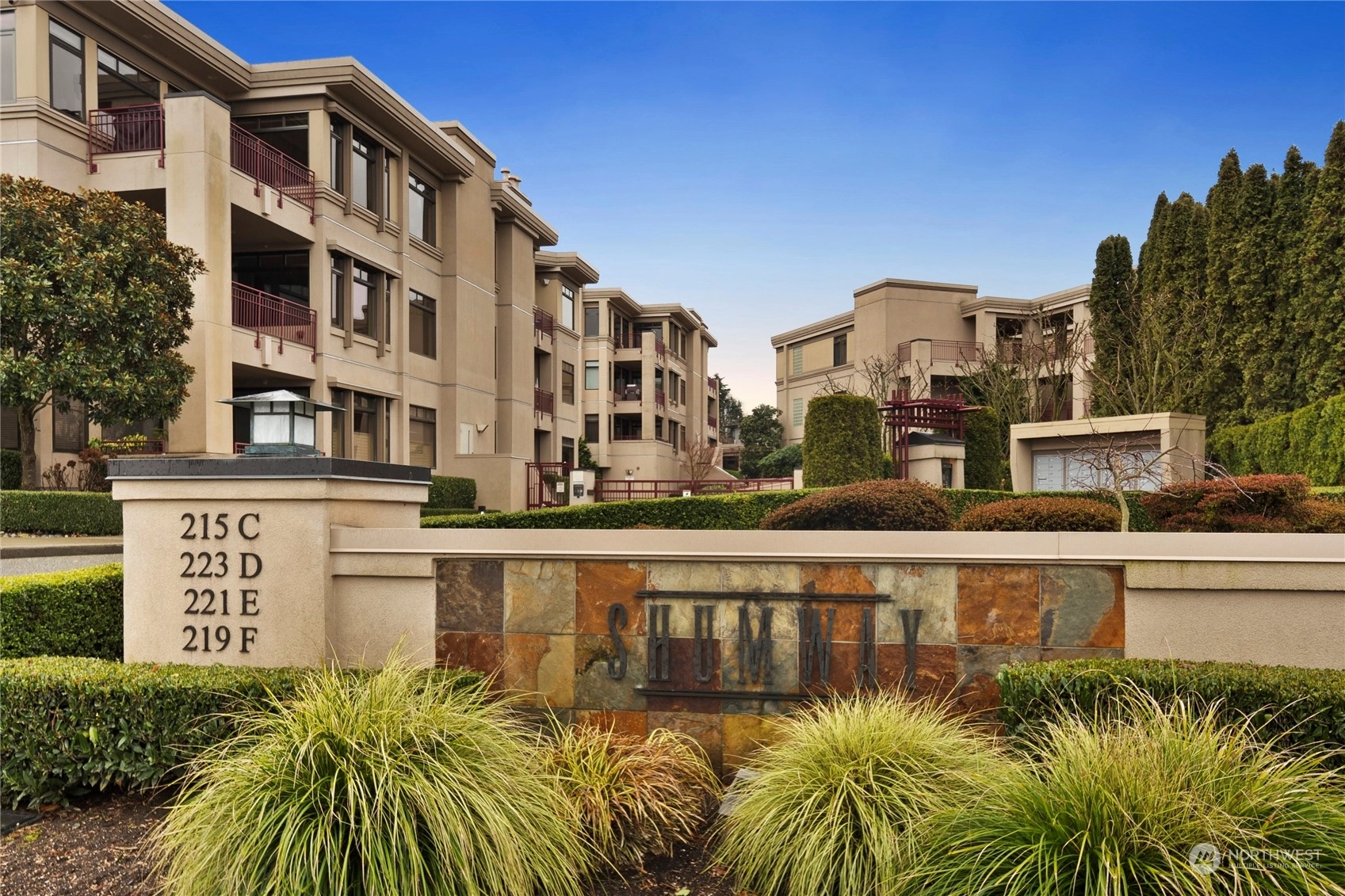 Shumway Condos For Sale at Shumway in Kirkland, WA Wicklund