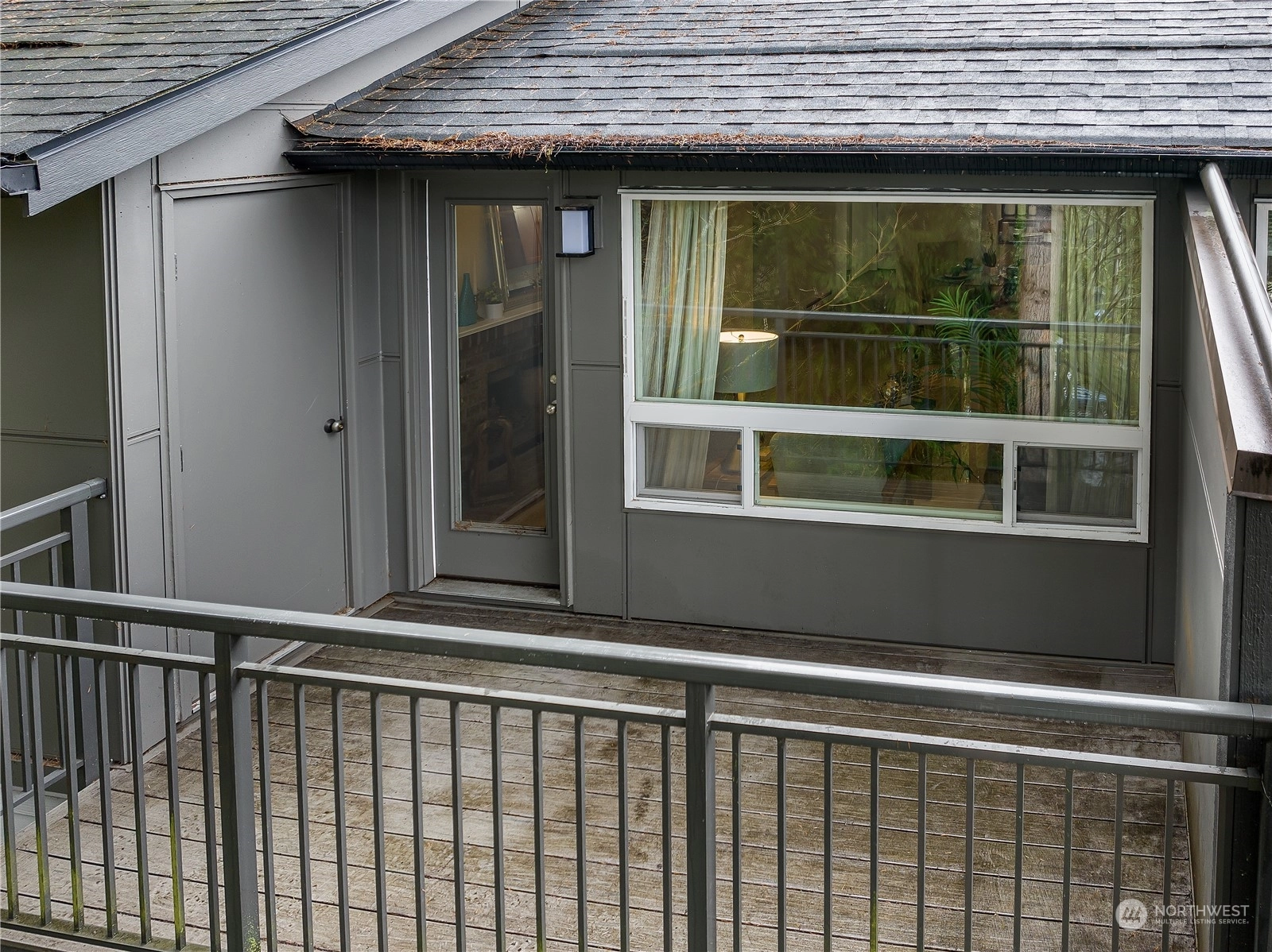 Cedarwood Condos For Sale at Cedarwood in Kirkland, WA Wicklund