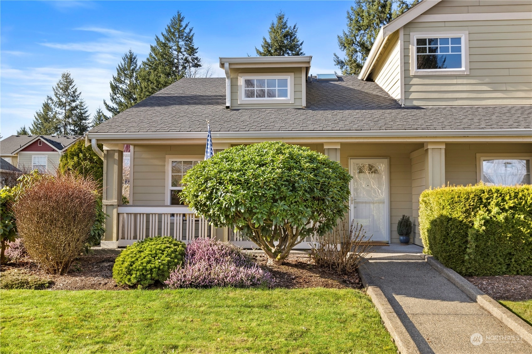 Bay Colony Condos For Sale at Bay Colony in DuPont, WA Wicklund