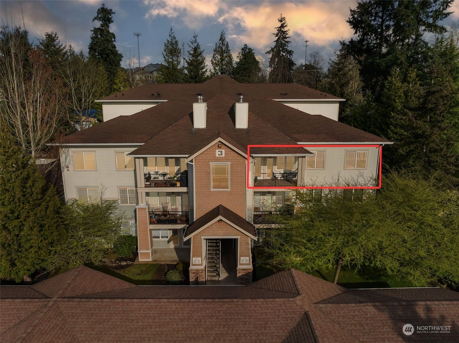 Highwood Ridge Condos For Sale at Highwood Ridge in Lynnwood, WA