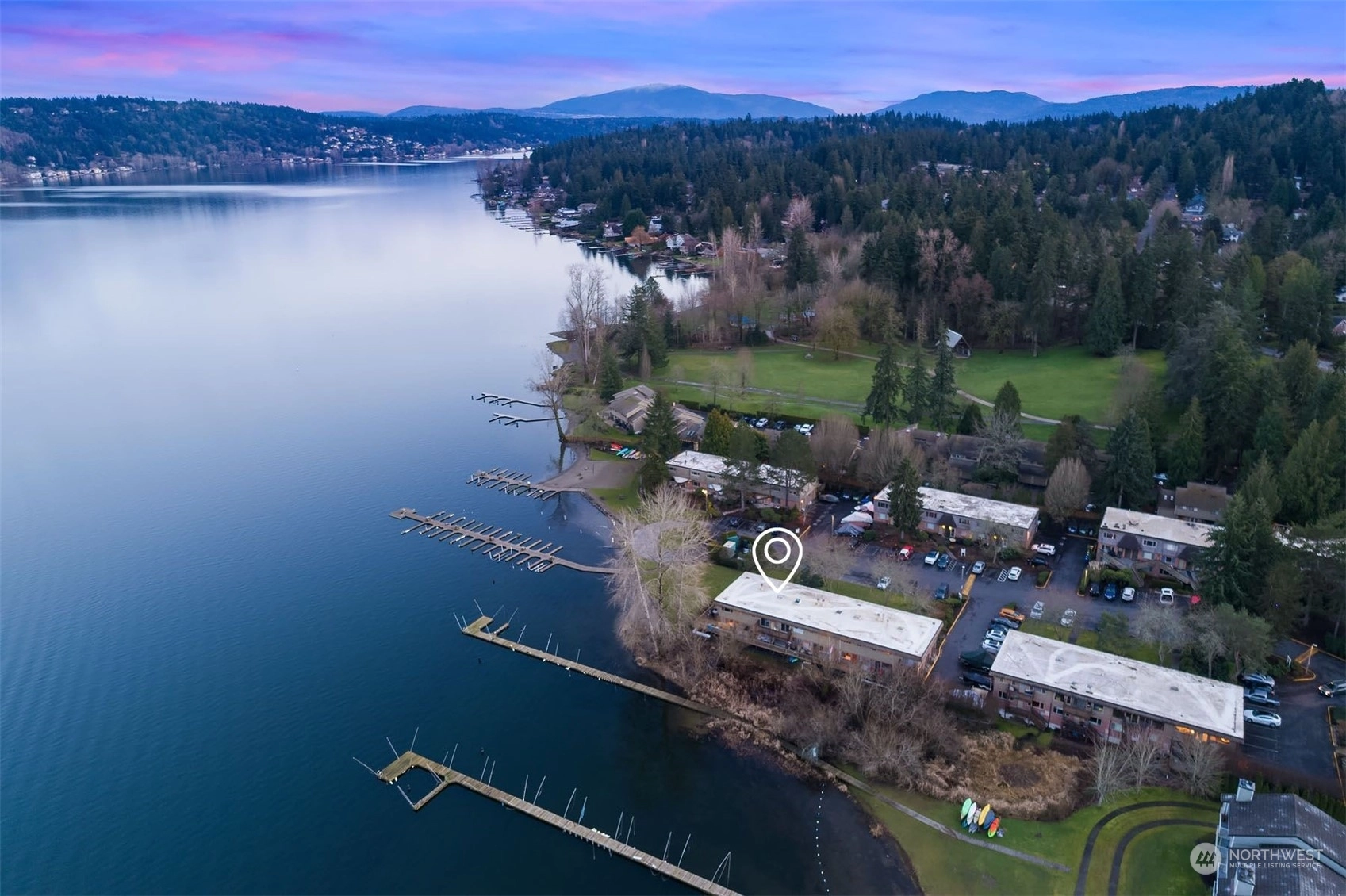 Lake Sammamish Waterfront Homes For Sale with Lake Sammamish in Bellevue, WA Wicklund