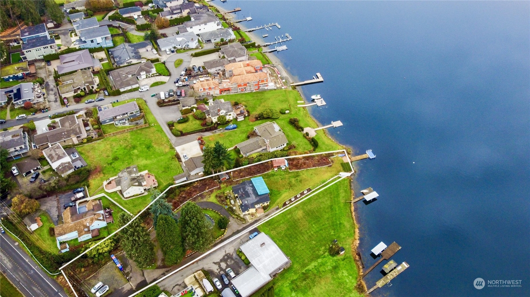 Lake Sammamish Waterfront Homes For Sale with Lake Sammamish in